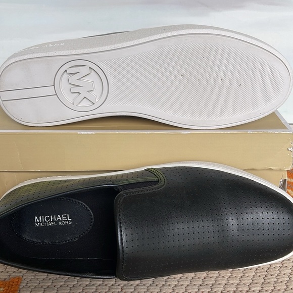 Michael Kors TEDDI SLIP ON NAPPA PU PERFORATED 4959TDFP4L NIB Platforms Sneakers - Picture 4 of 16